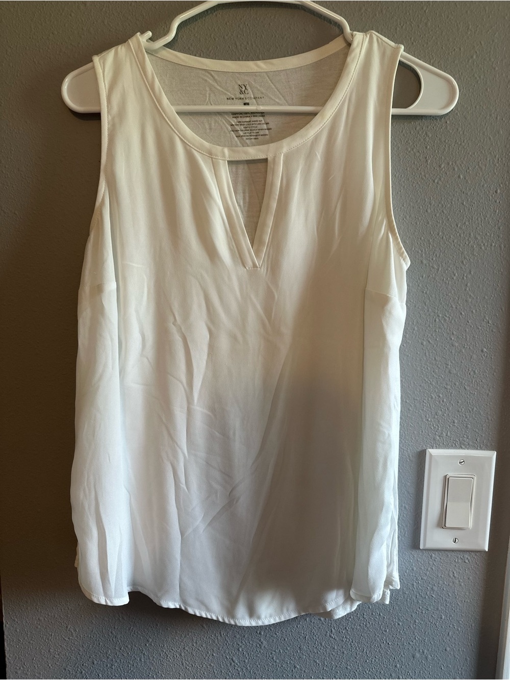 New York & Company White Sleeveless Blouse